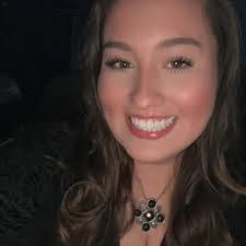 Natalie Gil's Instagram, Twitter & Facebook