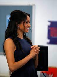 You Re Going To Want To Copy Meghan Markle S New Hairstyle Asap Meghan Markle Hair Hairstyle Half Up Hair