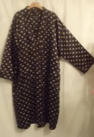 Robert Louis Ny London Paris Men S Silkblend Robe Black Gold 1 Size Fits All Mens Clothing Styles Sleepwear Robe Fashion Outfits