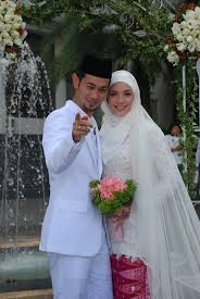 Anak sulung daripada lima beradik bapa: Gambar Majlis Akad Nikah Diana Danielle Farid Kamil Sensasi Selebriti
