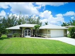 Waterfront Home For Sale 2240 Sw 17th Ave Cape Coral Fl Waterfront Homes For Sale Waterfront Homes Cape Coral