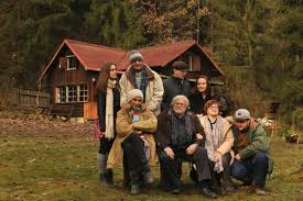 Už roky je oporou své ženě, herečce nině divíškové (81), která trpí alzheimerovou chorobou. Jan Kacer V Novem Filmu Chata Na Prodej Ztvarnil Osud Svoji Zeny Ahaonline Cz