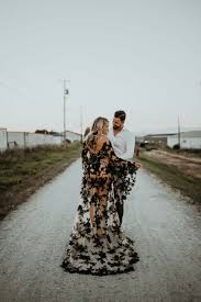 Eine gute zeit und frohes fest für euch alle! Nacktkleid Einer Braut Sorgt Fur Diskussionen