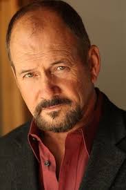 Reparto de Viper (película 1988). Dirigida por Peter Maris