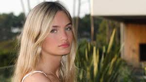 Es sobrina nieta de Pinky y acaba de terminar la secundaria: quién es Natalie  Wasserman, la protagonista de la nueva súper producción para redes de Ricky  Sarkany