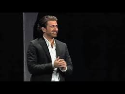 He is an actor and writer, known for il principe abusivo (2013), ti lascio perché ti amo troppo (2006) and welcome to the south (2010). Alessandro Siani Per Tutti Parte 1 2 Youtube