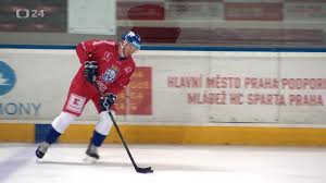 Pardubice page) and competitions pages (nhl, shl and more than 5000. Zohorna Zabojuje O Dalsi Ms Pomohl Fakt Ze Tym Neni V Bubline Resi Take Klubovou Budoucnost Ct Sport Ceska Televize