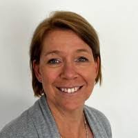 Debbie Hultquist's Instagram, Twitter & Facebook