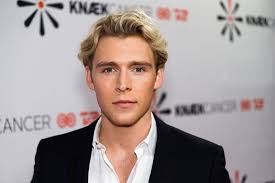 Christopher overrasker med ny stil: Har fået stort fuldskæg