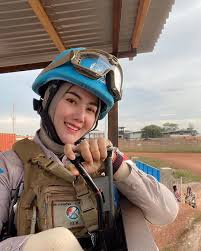 Pin Di Polwan Tni Cantik Indonesia