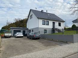 Entdecke alle häuser zur vermietung in eschweiler zu bestpreisen, die günstigsten immobilien zu miete ab € 700. Haus Zu Vermieten Waldstrasse 11 54310 Olk Ralingen Mapio Net