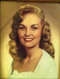 26 Pics That Prove Your Mom Has Always Been Cooler Than You