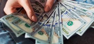 Namun yang paling banyak berperan adalah aktifitas ekonomi dalam negara tersebut. Dolar Naik Dan Rupiah Melemah Mengapa Dan Akibatnya Finoo