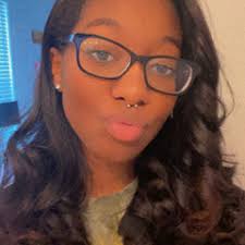 Harley Moore's Instagram, Twitter & Facebook