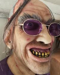 A fun STREET TRASH sculpture I did. The sculpture was fun to do, as well as  painting it. The first time I saw this movie, I immediately liked it. So I  was