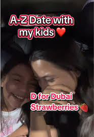 Dubai Strawberries Dates