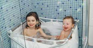 This baby bathtub is designed to keep little ones in an upright position during bath time so they're safe and secure. Babygadget Baby Bath Tub Kids Bath Baby Bath