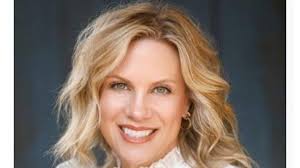 Hawaiian Bros hires Shannon Scott as CMO