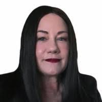 Jennifer Siddall's Instagram, Twitter & Facebook