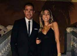 وقدم عمرو دياب، رقصة مع دينا. Ù‡Ù„ Ø§Ù†ÙØµÙ„ Ø¹Ù…Ø±Ùˆ Ø¯ÙŠØ§Ø¨ Ø¹Ù† Ø¯ÙŠÙ†Ø§ Ø§Ù„Ø´Ø±Ø¨ÙŠÙ†ÙŠ Ø±Ø£ÙŠ Ø§Ù„ÙŠÙˆÙ…