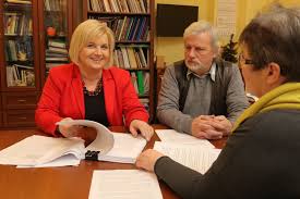 Lidia staroń jest przewodniczącą koła senatorów niezależnych. Komornicy Nie Beda Juz Pobierac Wysokich Oplat Za Eksmisje Lidia Staron To Przywrocenie Elementarnej Sprawiedliwosci Gazeta Olsztynska