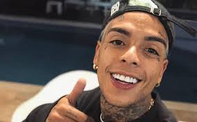 May 22, 2021 · mc vk usou uma rede social para falar a respeito da morte de mc kevin, morto no último dia 16, após cair do 5º andar de um hotel no rio de janeiro.em uma gravação de pouco mais de oito. Mc Kevin Morre Apos Cair Do 5 Andar De Predio No Rio Brasil Estadao