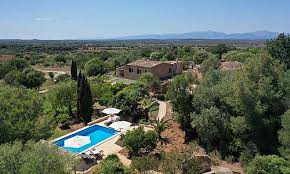Can benirras is a very generously sized and modernised finca near san miguel and benirras beach in the north of the island. Finca Mallorca Fincas Mit Pool Von Privat Mieten Finca Privat