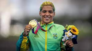 A lista abaixo é uma lista de medalhas brasileiras nos jogos olímpicos.em 23 participações nos jogos olímpicos de verão, atletas enviados pelo comitê olímpico do país conquistaram um total de 130 medalhas (30 de ouro, 36 de prata e 64 de bronze). A6fxcsmvtv8hzm
