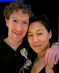 Inbox your country name, I've got a surprise for you all. I love you all  ❤️❤️❤️❤️❤️