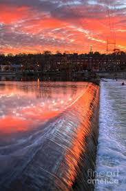 Sunrise At The Dam By Robert Pearson Sunrise Grand Rapids Michigan Beautiful Sunrise