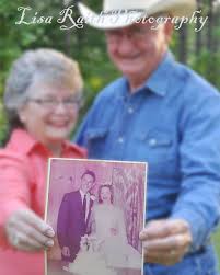 Anniversary Idea Take A Pic Of The Couple Holding A Photo From Thei 50th Anniversary Celebration 60th Wedding Anniversary Party 50th Wedding Anniversary Party