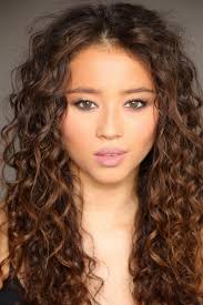 Samantha Cochran's Instagram, Twitter & Facebook