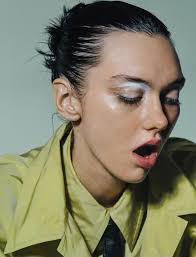 October issue of Vogue + by @dorothysingzhang and me. @vogueplus Producer :  @poppy_ashton Make up artist : @takenaka_makeup Hair Stylist :  @rokuroppongi 1st Camera Assistant : Connor Rollins 2nd Camera Assistant :