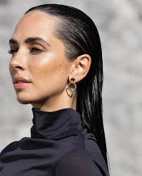 Snow is my favorite color ❄️ #schullin #schullingraz #schullinklagenfurt  #schullinvelden #austrianjewellery #handcraftjewelry #madewithlove  #moonstoneearring #moonstone #tourmalineearrings #tourmaline  #mondtseinohrringe #mondsteinohrringe ...