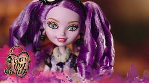 Kitty cheshire, daughter of the cheshire cat of wonderland, has kitty cheshire doll completes the legendary look with a fableous headband and bag that features the iconic cheshire grin. Kitty Cheshire And Duchess Swan Dolls Ever After High Youtube