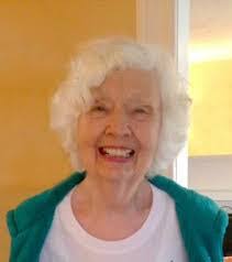 Estelle Nolan's Instagram, Twitter & Facebook