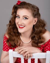 🇬🇧Formby VE DAY..8TH May 2025 🇬🇧 Presenting the lovely Golden Age  Songbird