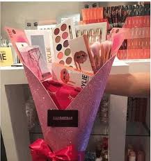 Birthday Gift Ideas For Fiance Female Indian 5 Superb Best Friend Wedding Gift Ideas To Give To Your Bestie Wedding Gifts For Friends Birthday Gifts For Best Friend Makeup Gifts Basket