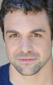 Крис МакКенна (Chris McKenna): фильмы, биография, семья, фильмография —  Кинопоиск