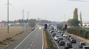 Deux accidents affectent particulièrement le trafic. Vaud Un Motard De 23 Ans Se Tue Sur L Autoroute A1 Le Trafic Fortement Perturbe Toute La Matinee
