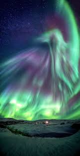 A Dragon Aurora Appeared In The Sky Over Iceland And Nasa Is A Little Confused Sky Images Aurora Iceland Northern Lights