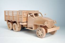 Wooden Studabaker Us6 The Legandary Truck Of Second World War Derevyannye Igrushki Gruzoviki Idei