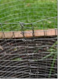 Hardware cloth is usually large gauge and between.25 and.5 inches thick in diameter. How To Wire Mesh Compost