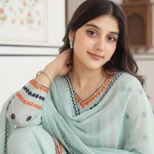 Designer,Stylist,Thrifter @Tiffanynicoleray_ Is That GIRL …. The Whole  pack🔥🔥🔥👏🏾👏🏾 PTSO inspo🖤