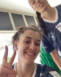 Não podia deixar de me despedir e agradecer esse time que foi minha casa  por duas temporadas. Tudo que vivi e aprendi levarei comigo sempre!  Obrigada gestão, ct, fisioterapeutas e atletas por tornarem ...