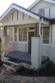 Jan 02, 2018 · a simple paint job can take a home to new stylish heights no matter where you live. 25 Inspiring Exterior House Paint Color Ideas California Bungalow Exterior Paint Colors