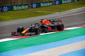 Sinds 2006 gebruikt de formule 1 een kwalificatieformat dat uit drie delen bestaat. Verstappen Derde In Rommelige Kwalificatie Bottas Voorkomt Honderdste Pole Hamilton Formule 1 Ad Nl
