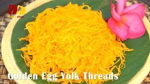 Foi thong is a thai dessert made by drizzling egg yolks (usually duck egg yolks) through a narrow funnel into a sugary syrup in order to create long and sweet golden strings. Golden Egg Yolk Threads Thai Dessert Foi Thong à¸‚à¸™à¸¡à¸à¸­à¸¢à¸—à¸­à¸‡ Youtube