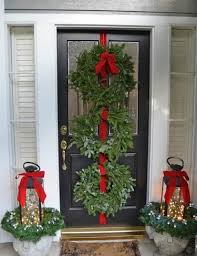 Mary and i enjoy making projects to add to our outdoor christmas decor for our front porch. 40 Cool Diy Decorating Ideas For Christmas Front Porch Family Holiday Net Guide To Family Holidays On The Internet