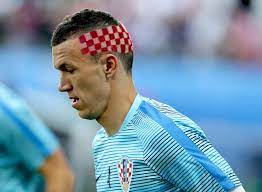 Izjednačio je ivan perišić u 47. Ivan Perisic Frisur Bei Em 2016 Sorgt Fur Spott Kroatien Spieler Kopfuber In Pommes Schranke Gefallen Fussball